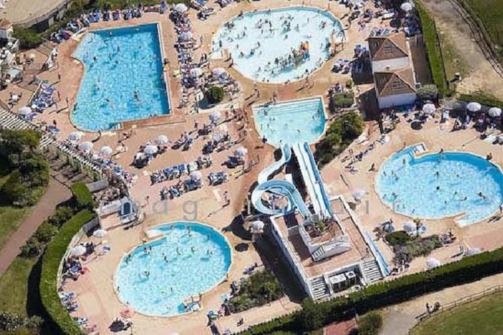 "Le Filet Du Lac" Appartement Atypique, 5 Personnes, Duplex, Vue Lac, Acces Parc Aquatique Gratuit Talmont-Saint-Hilaire المظهر الخارجي الصورة